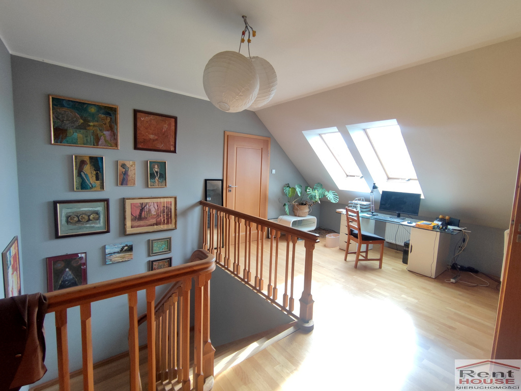 Dom wolnostojący, garaż, cicha uliczka (26)