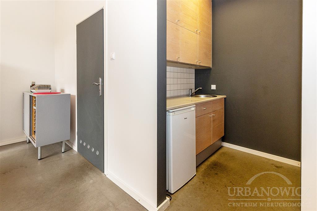 Centrum lokal biurowo - usługowy do wynajęcia. (7)