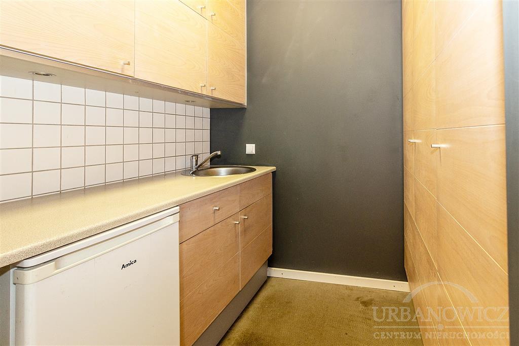 Centrum lokal biurowo - usługowy do wynajęcia. (8)