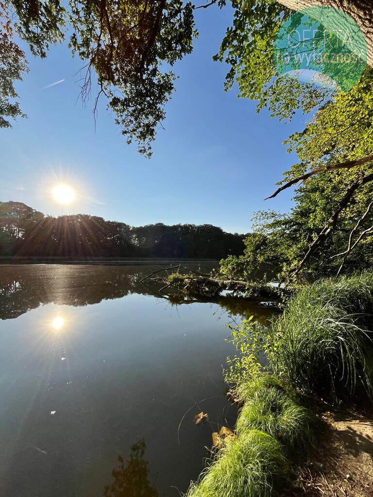 Działka budowlana z dostępem do jeziora 2304 m2 (1)