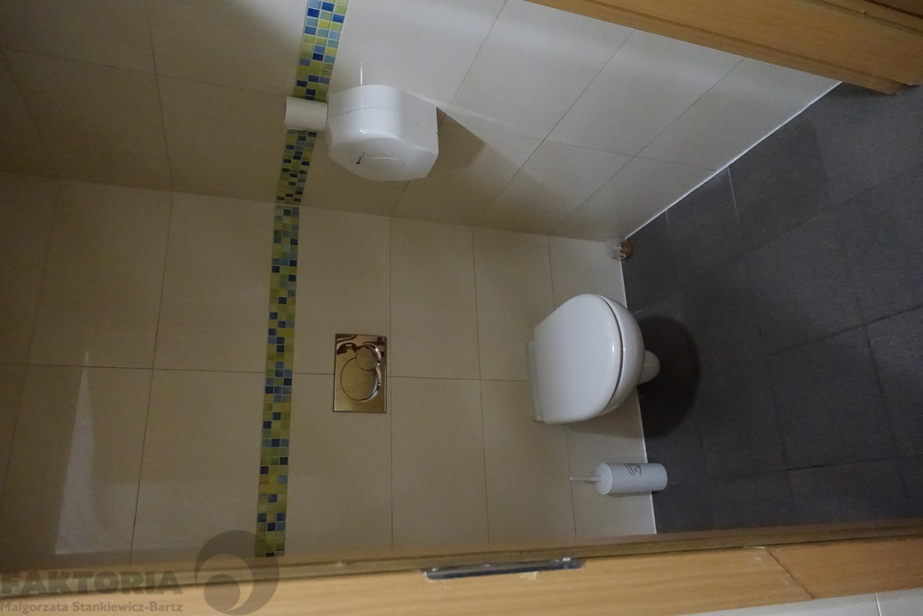 Hala 2278 m2 + biura 414 m2 (10)