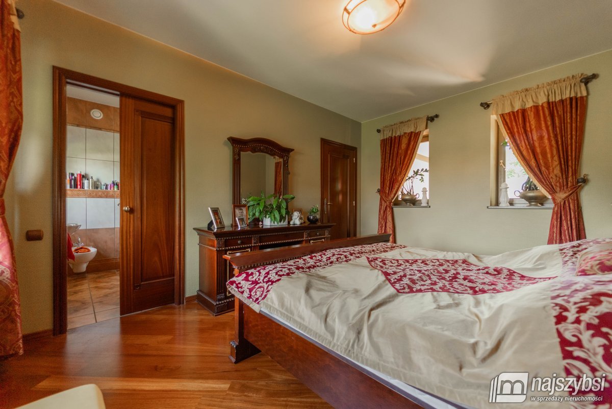 Goleniów- stylowa rezydencja z potencjałem inwesty (12)