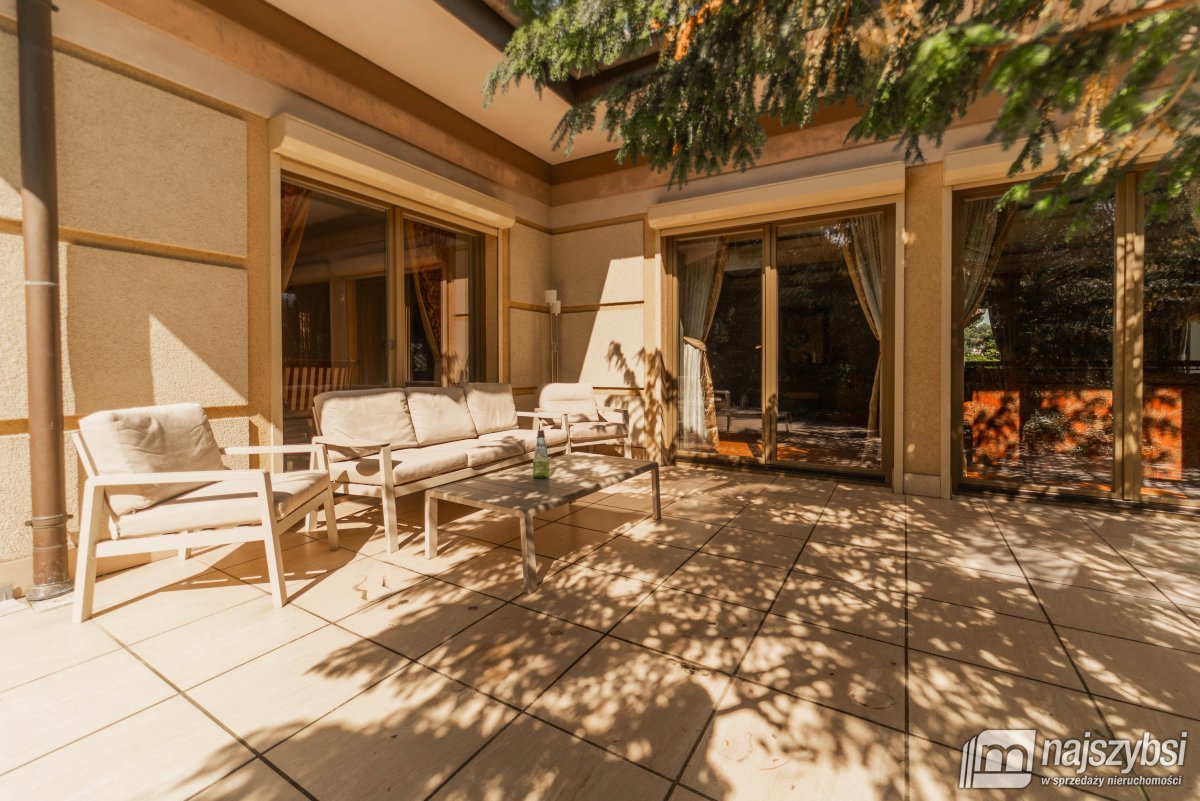 Goleniów- stylowa rezydencja z potencjałem inwesty (15)