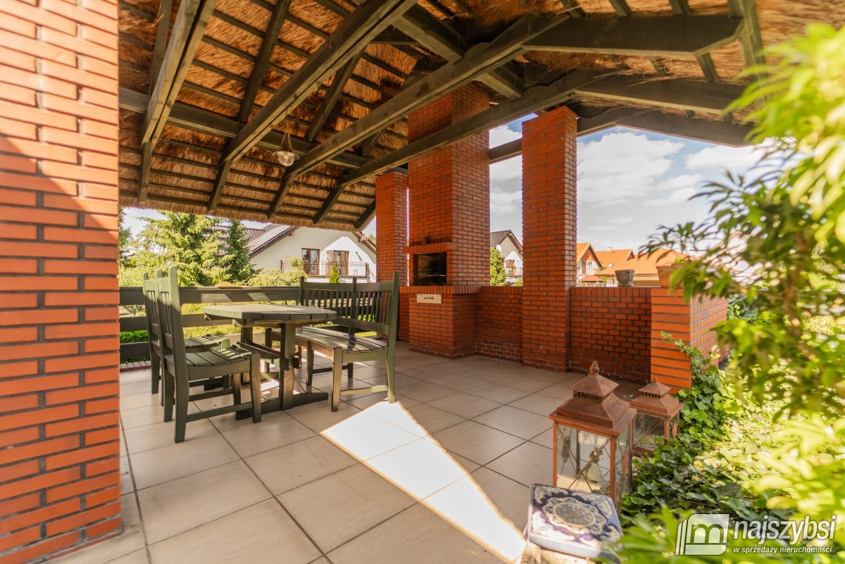 Goleniów- stylowa rezydencja z potencjałem inwesty (19)