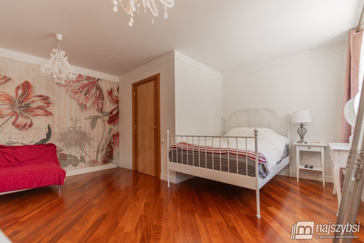 Goleniów- stylowa rezydencja z potencjałem inwesty (24)