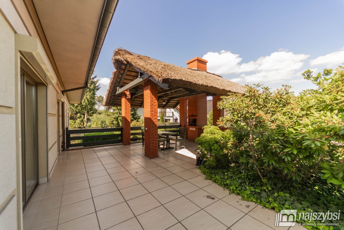 Goleniów- stylowa rezydencja z potencjałem inwesty (37)