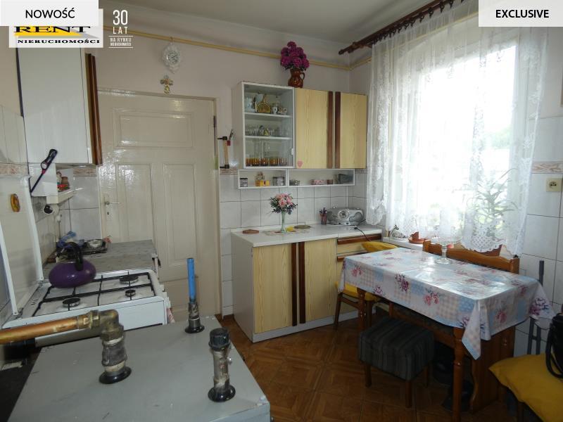 Dom -bliźniak  z  dużym ogrodem (6)