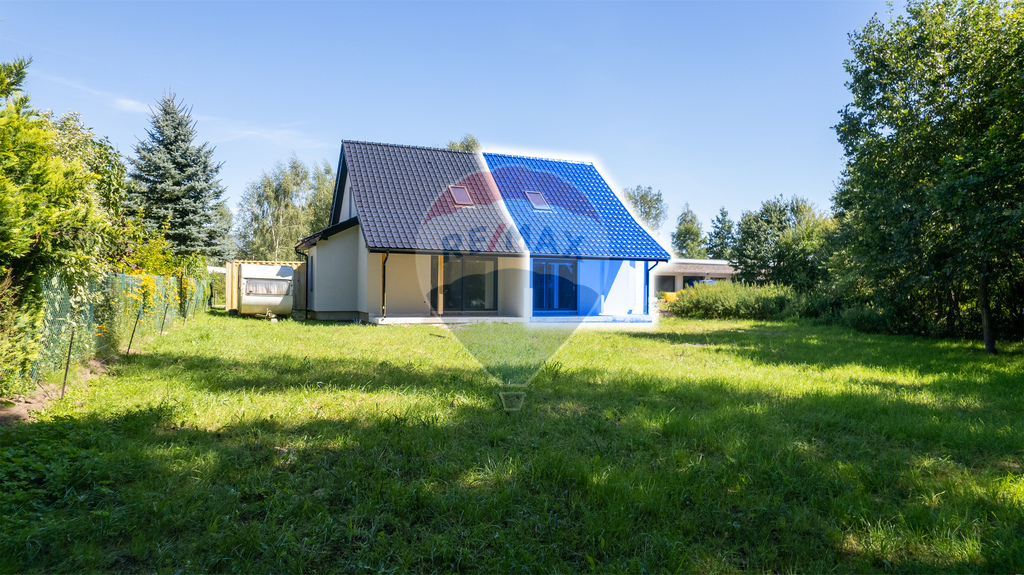 Piętrowy dom w zabudowie bliźniaczej (4)