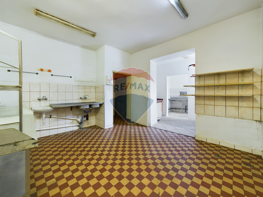 Obiekt handlowo-usługowy w samym sercu Koszalina (11)