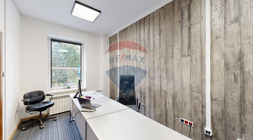 Lokal biurowy 142,48 m2 z dużym potencjałem! (15)