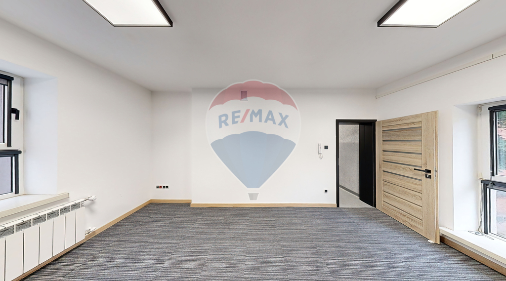 Lokal biurowy 31,44 m2 z dwoma pokojami! (2)