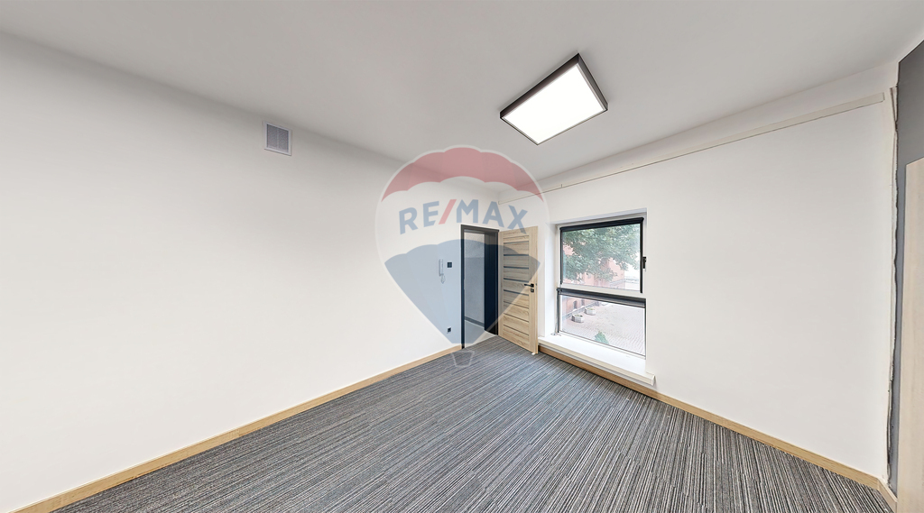 Lokal biurowy 31,44 m2 z dwoma pokojami! (4)