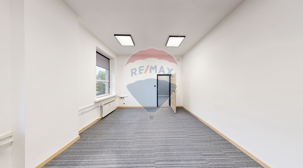Lokal biurowy 38,18 m2 z potencjałem! (4)