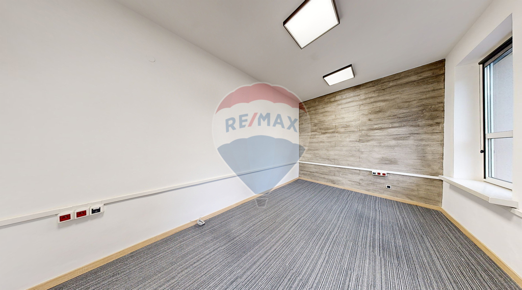 Lokal biurowy 48,80 m2 z dużym potencjałem! (6)