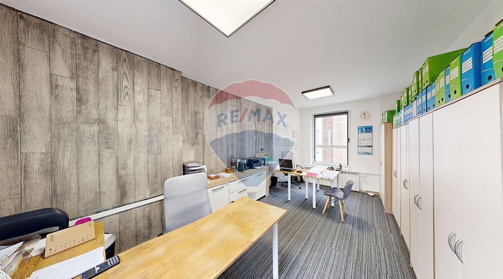 Lokal biurowy 19,13 m2 na II piętrze biurowca! (1)