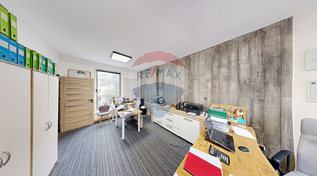 Lokal biurowy 19,13 m2 na II piętrze biurowca! (2)