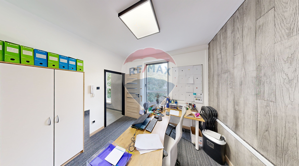 Lokal biurowy 19,13 m2 na II piętrze biurowca! (3)