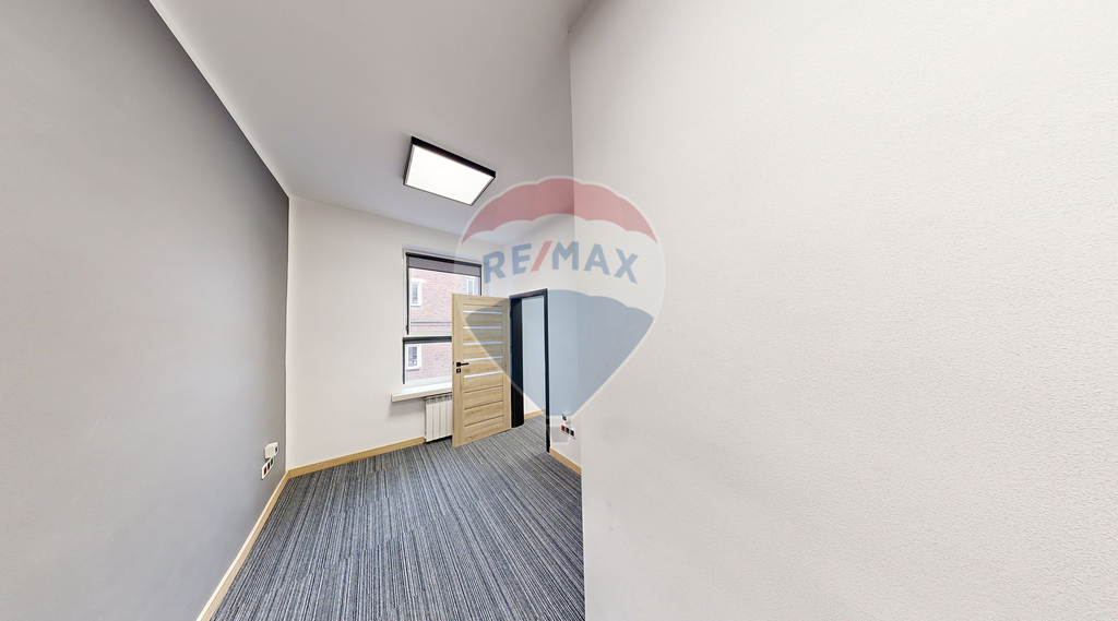 Lokal biurowy 14,38 m2 na II piętrze biurowca! (5)