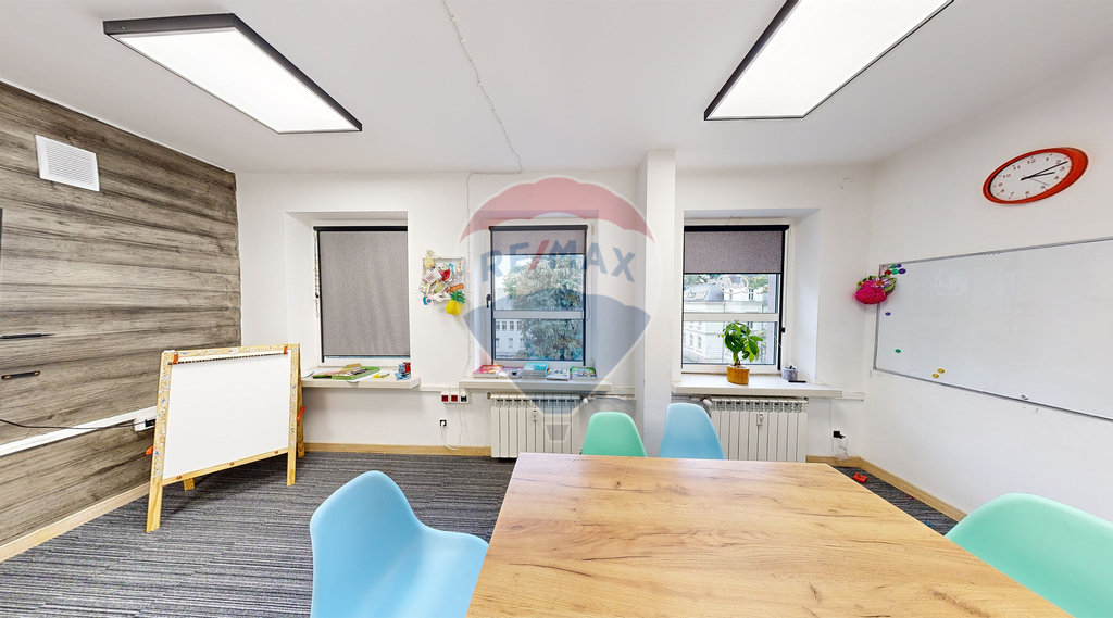 Lokal biurowy 34,20 m2 na III piętrze biurowca! (3)