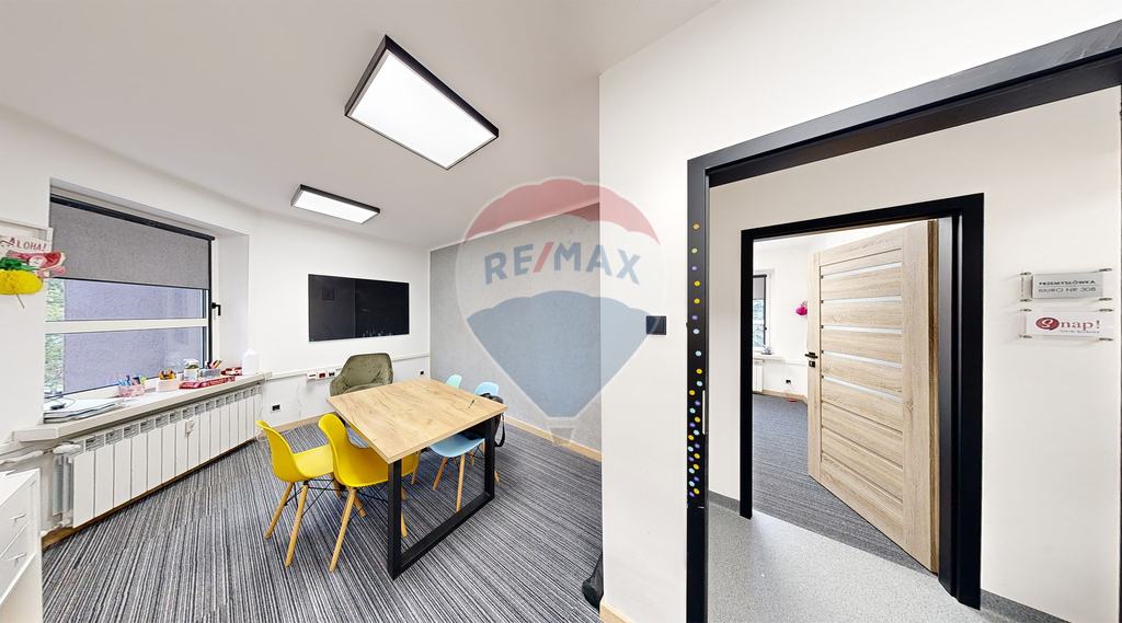 Lokal biurowy 34,20 m2 na III piętrze biurowca! (5)