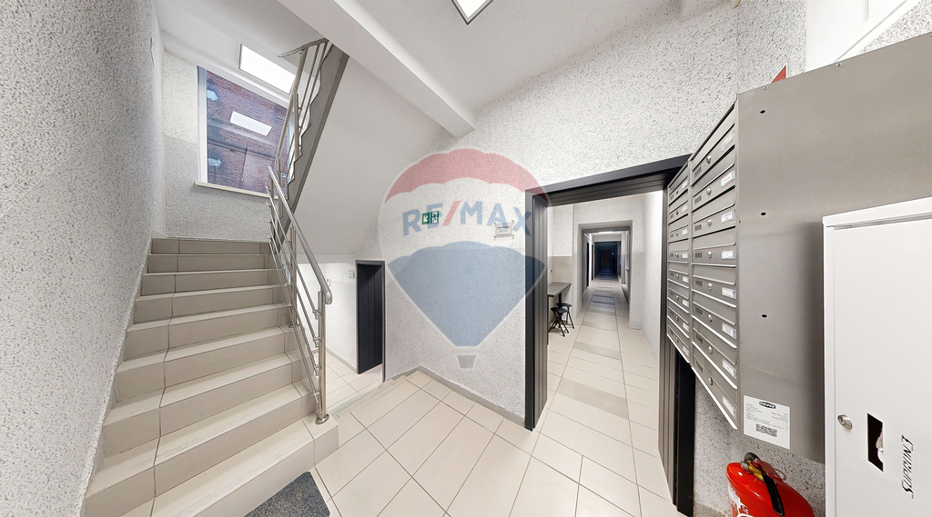 Lokal biurowy 42,78 m2 na III piętrze biurowca! (13)