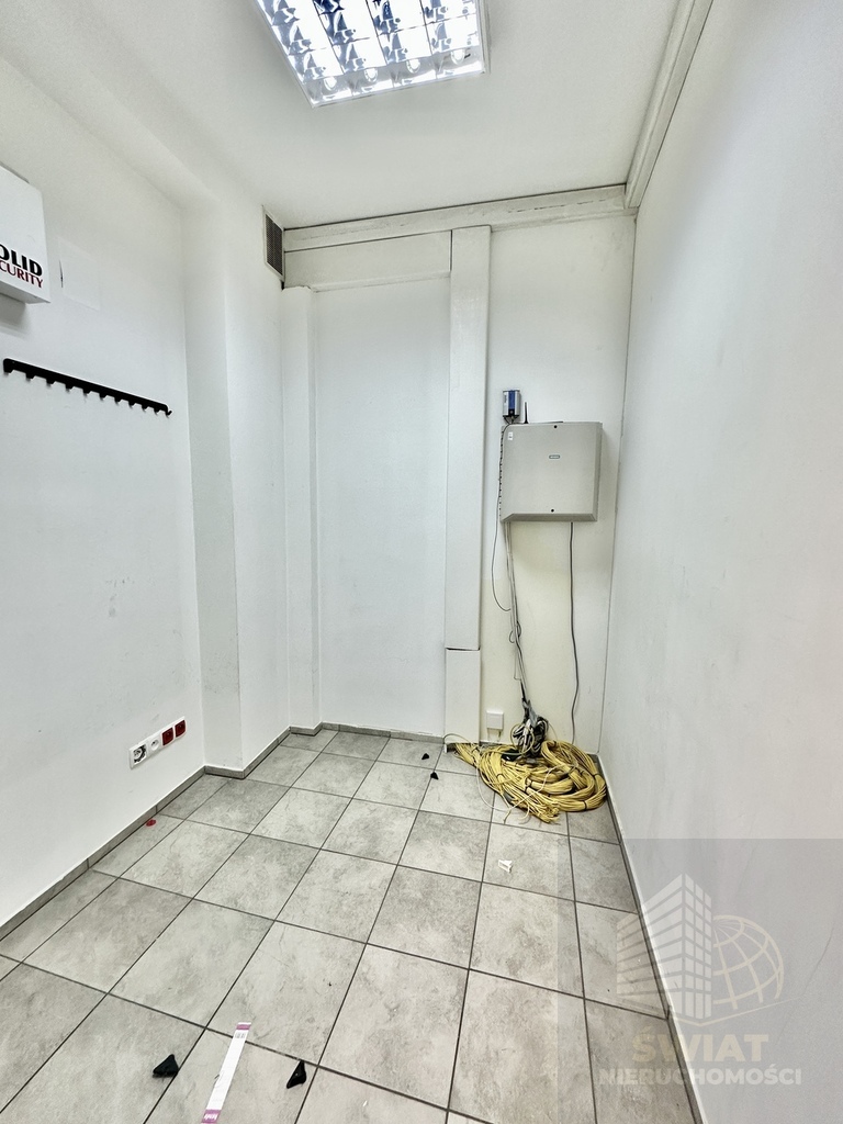 Lokal na wynajem 75,4 m2 (9)