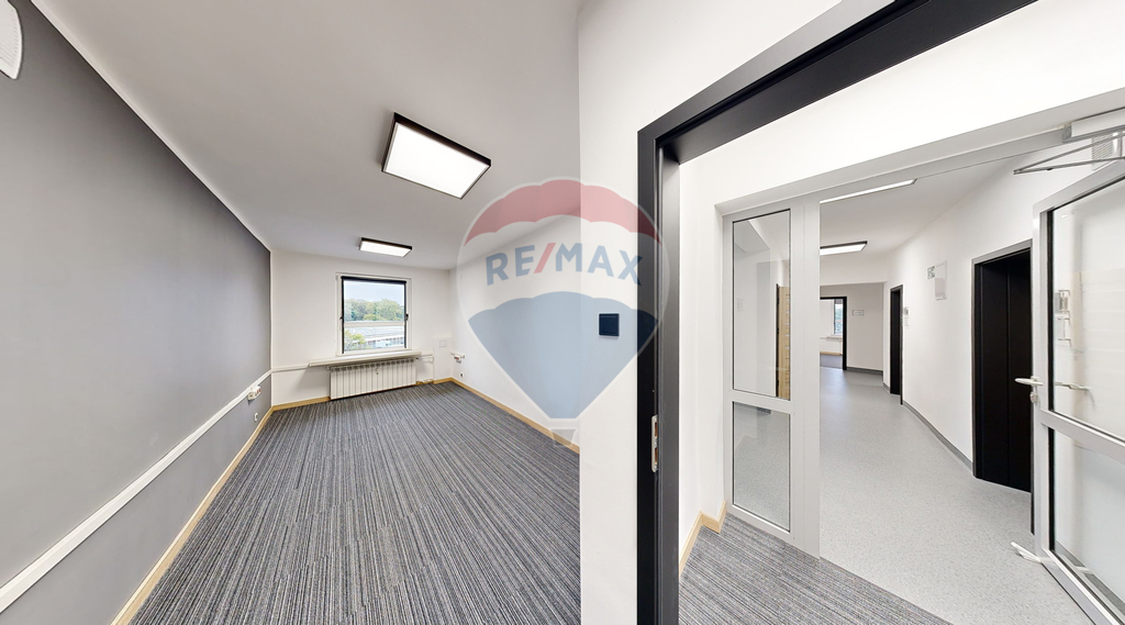 Lokal biurowy 32,81 m2 na IV piętrze biurowca! (1)