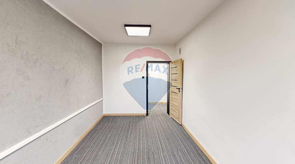 Lokal biurowy 32,81 m2 na IV piętrze biurowca! (7)
