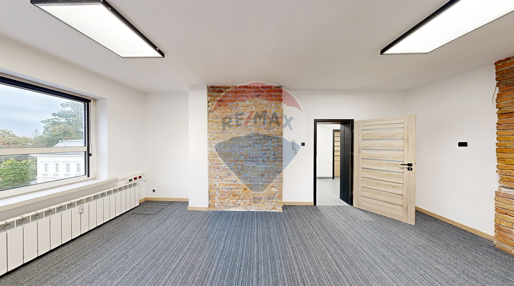 Lokal biurowy 37,85 m2 na IV piętrze biurowca! (3)