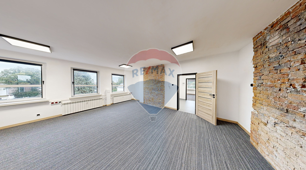 Lokal biurowy 37,85 m2 na IV piętrze biurowca! (4)