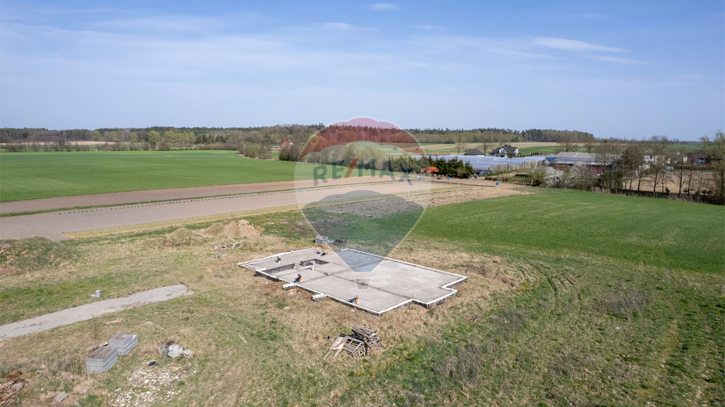 Działka 9157 m2 z rozpoczętą budową w Radosławiu! (8)