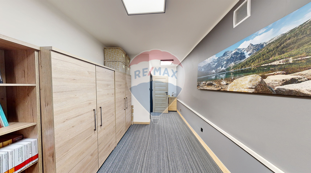 Lokal biurowy 32,08 m2 na III piętrze biurowca! (4)