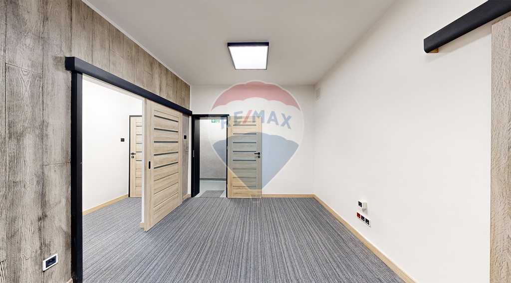 Lokal biurowy 42,78 m2 na III piętrze biurowca! (9)