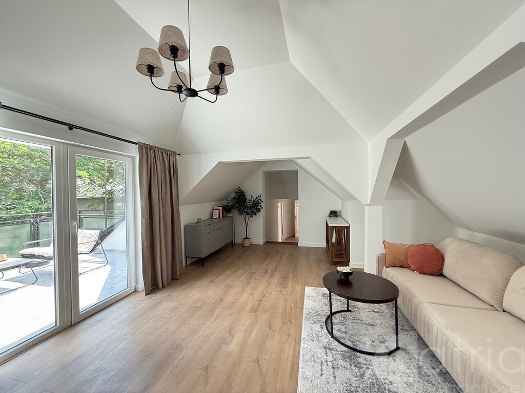 Piękne wyremontowane 5 pokoi -Podjuchy (1)