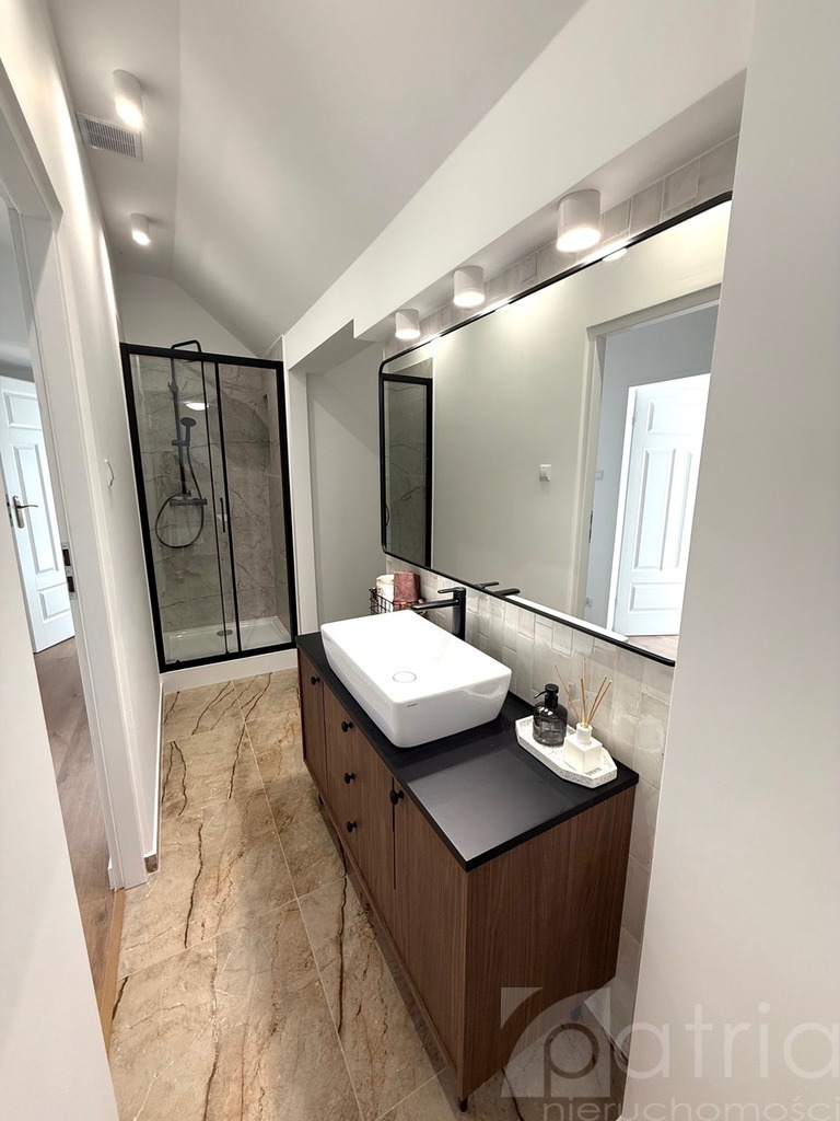 Piękne wyremontowane 5 pokoi -Podjuchy (17)