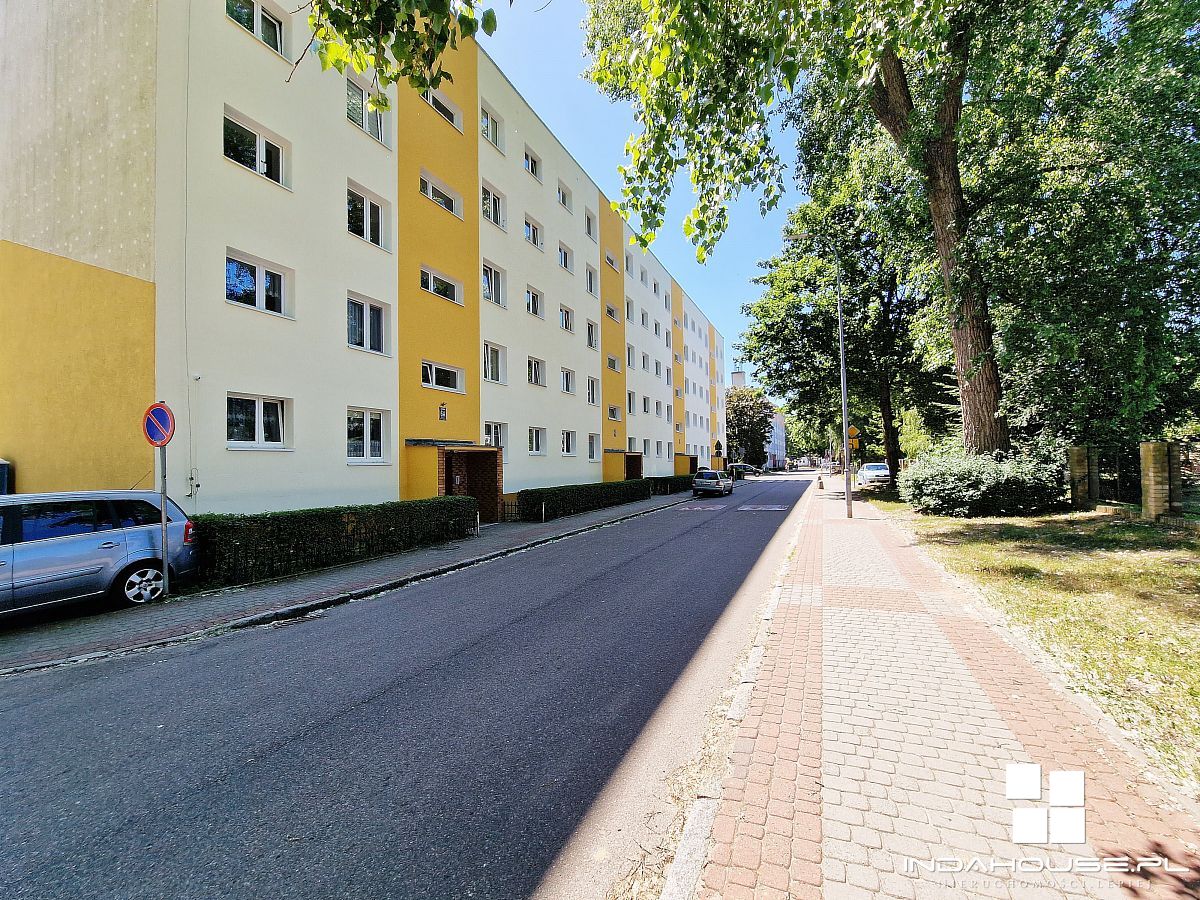 M2, 2 pokojowe nad morzem. I p., balkon. Podczele (11)