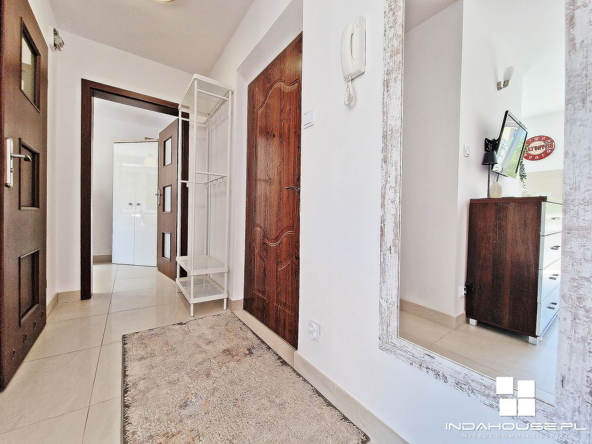 M2, 2 pokojowe nad morzem. I p., balkon. Podczele (5)