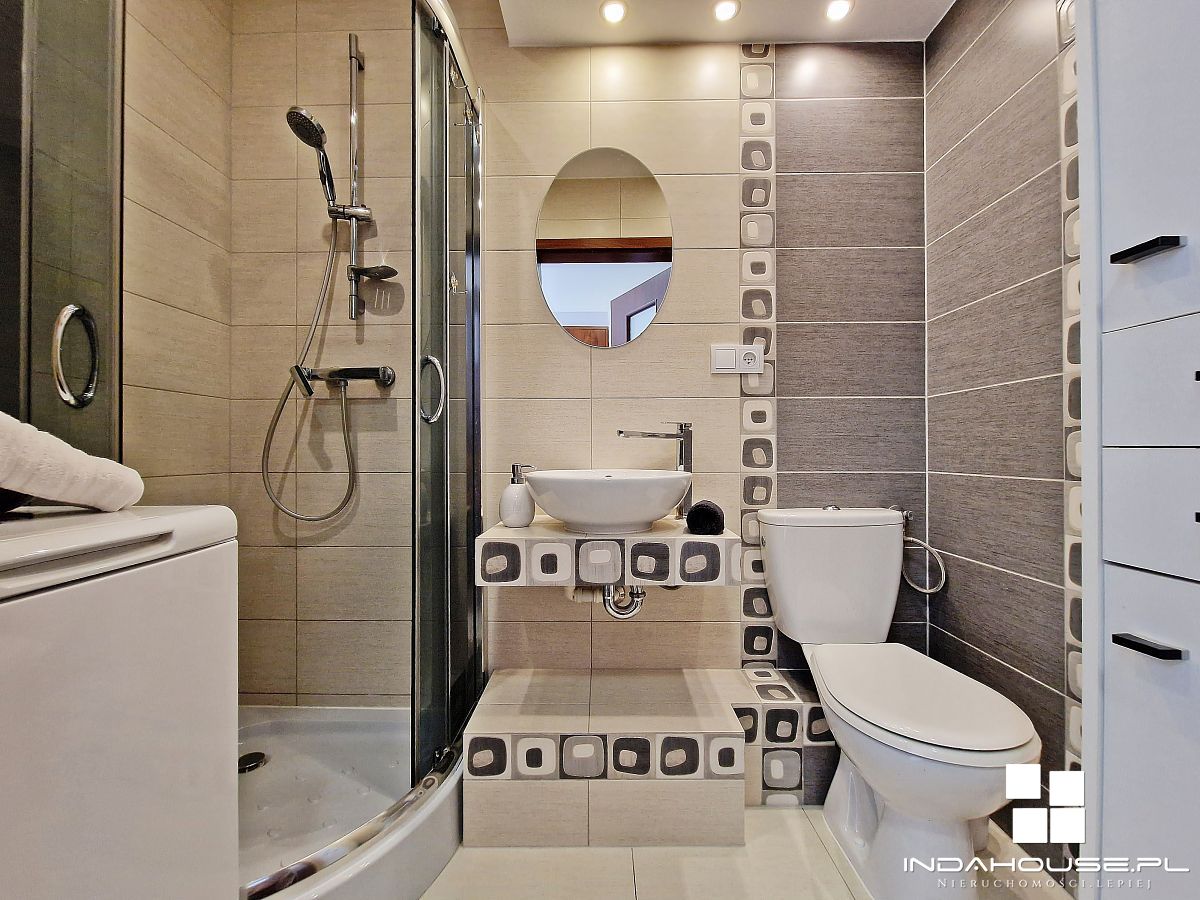 M2, 2 pokojowe nad morzem. I p., balkon. Podczele (8)