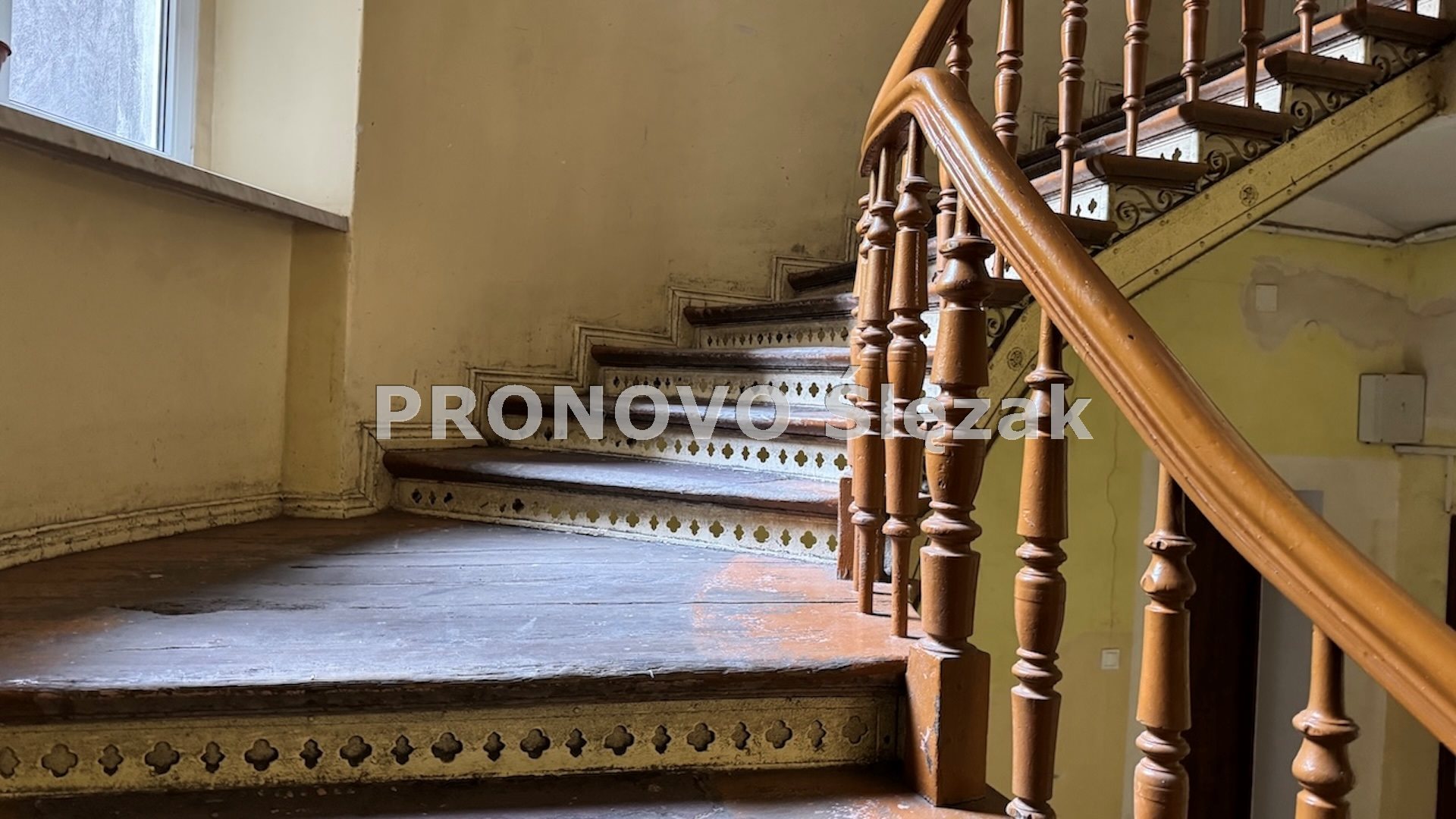 Klimatyczne 55m z widokiem na Ostrów Tumski. (9)