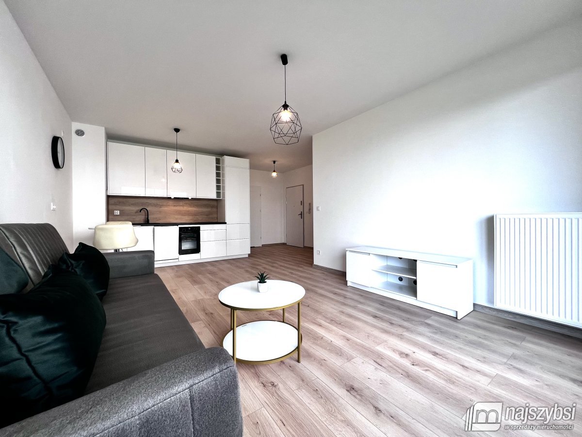 Kołobrzeg-2pok43,44m2 z miejscem post. i ogródkiem (2)