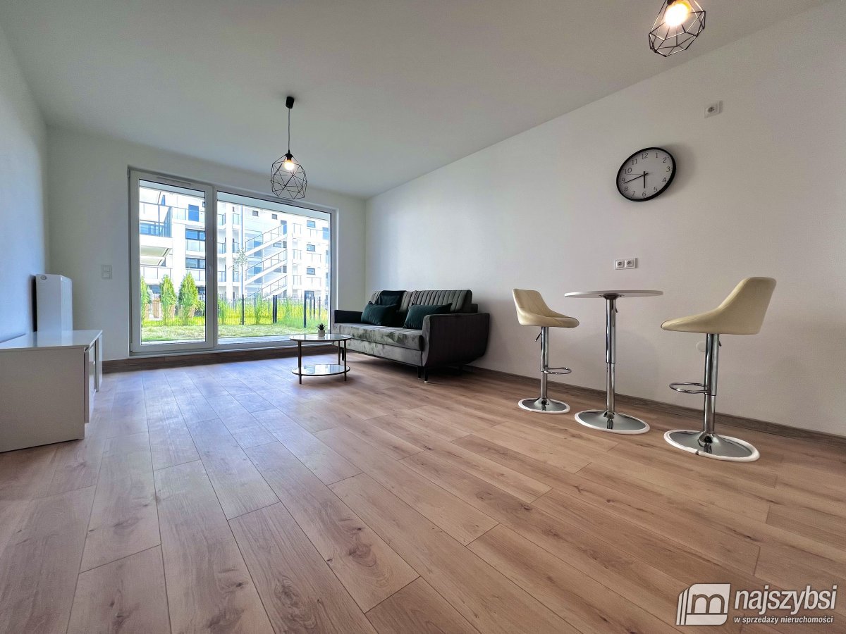 Kołobrzeg-2pok43,44m2 z miejscem post. i ogródkiem (4)