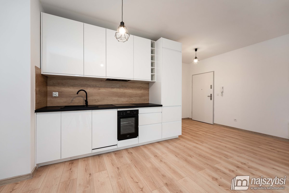 Kołobrzeg-2pok43,44m2 z miejscem post. i ogródkiem (5)