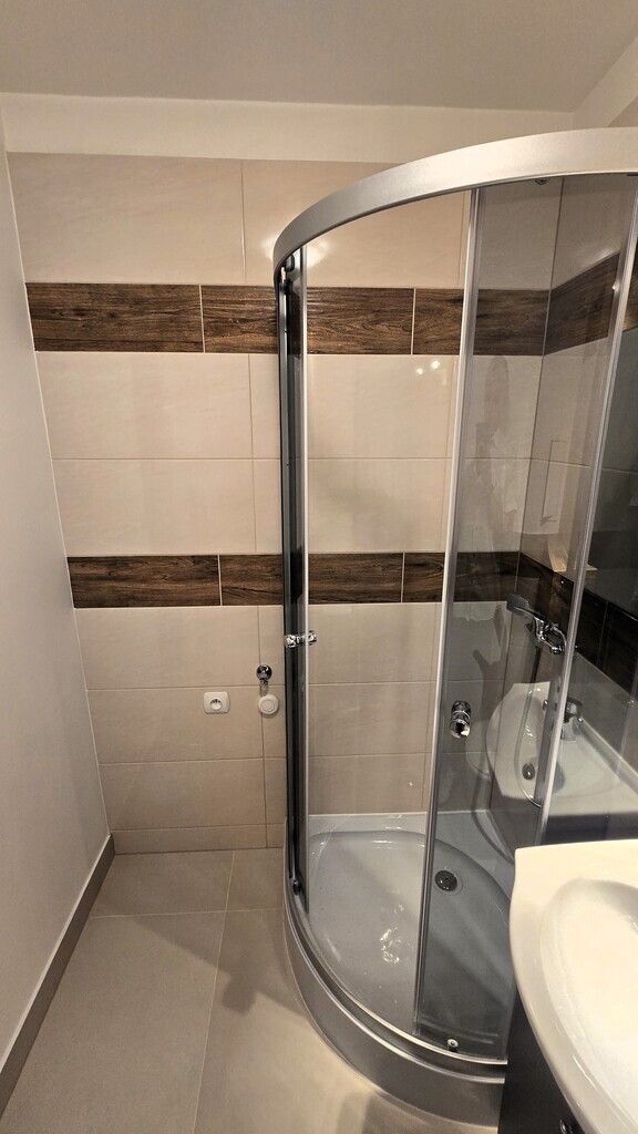 2 pokoje, balkon, parter-obok Hanza, po remoncie! (16)