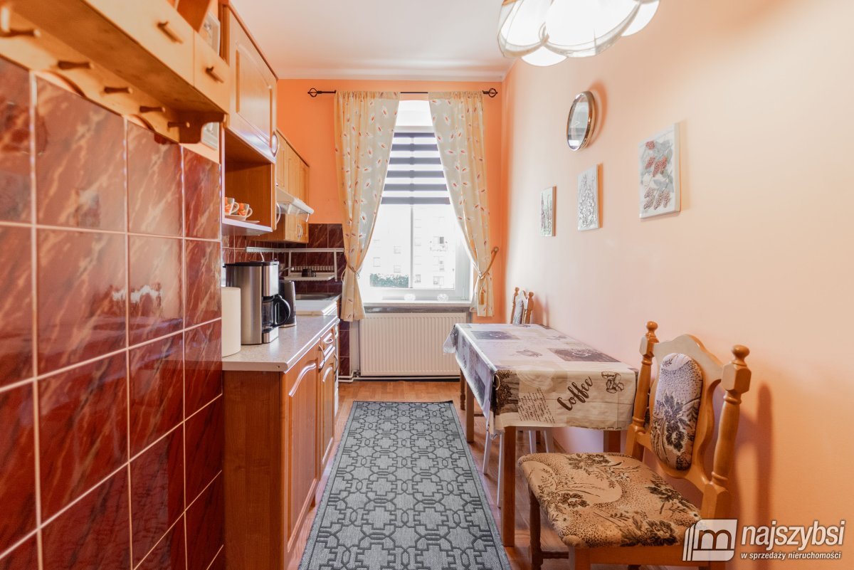 Świnoujście - mieszkanie w kamienicy z potencjałem (13)