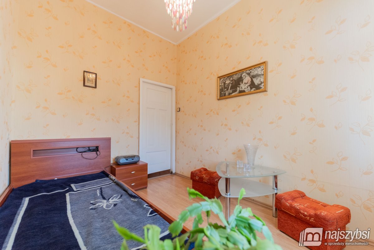 Świnoujście - mieszkanie w kamienicy z potencjałem (16)