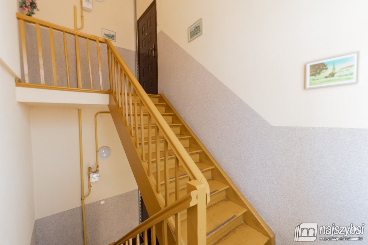 Świnoujście - mieszkanie w kamienicy z potencjałem (21)