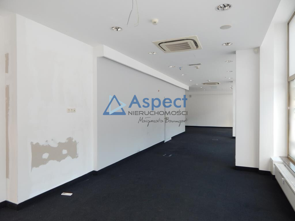 Wynajem - atrakcyjny lokal, Centrum, 118 m2. (2)