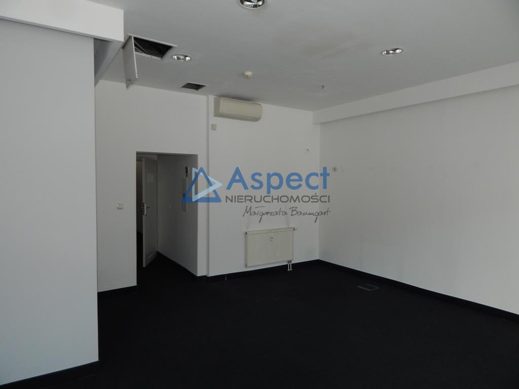 Wynajem - atrakcyjny lokal, Centrum, 118 m2. (8)