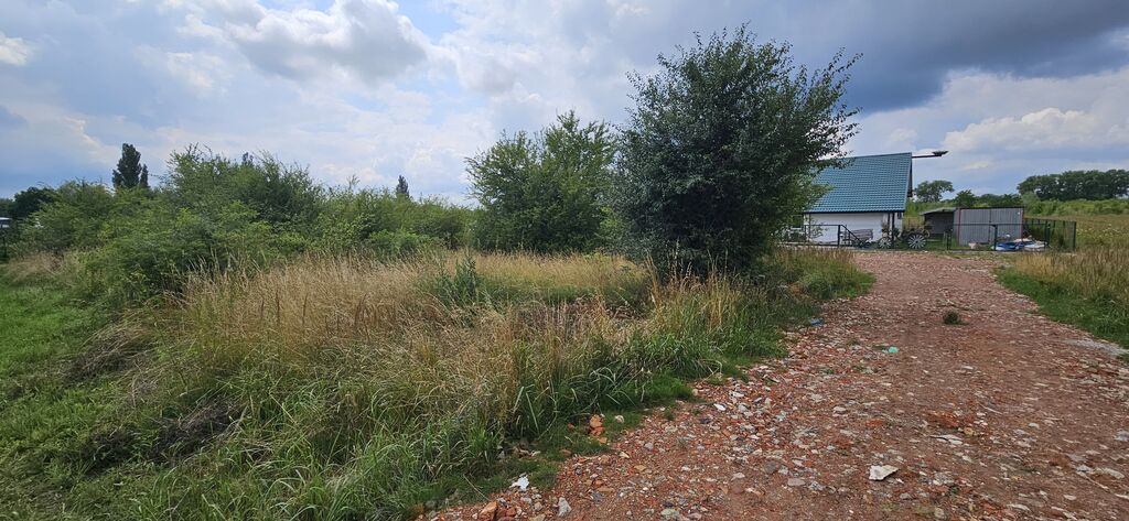 DZIAŁKA POD BUDOWĘ DOMU WŚRÓD ZIELENI (1)