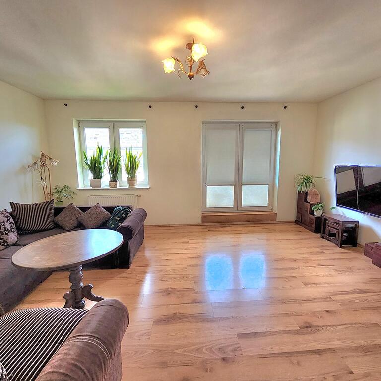 Przestronne 4 pokoje z balkonem i garażem. (1)